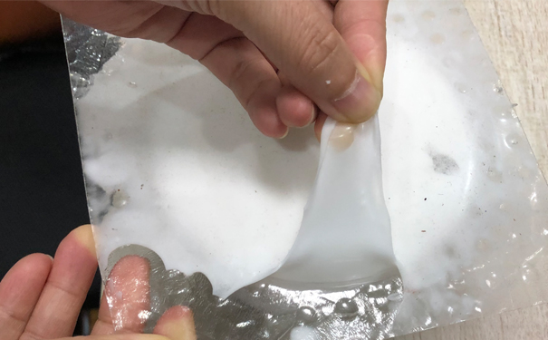 怎么清除還沒有固化的模具硅膠 ？